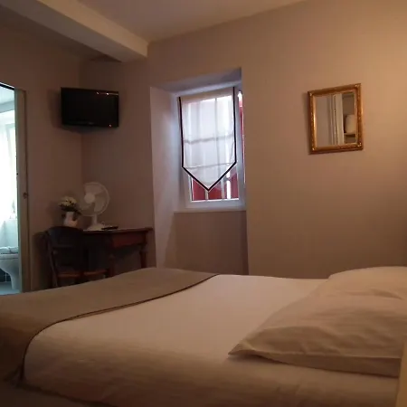 Piellenia Hotel 2*